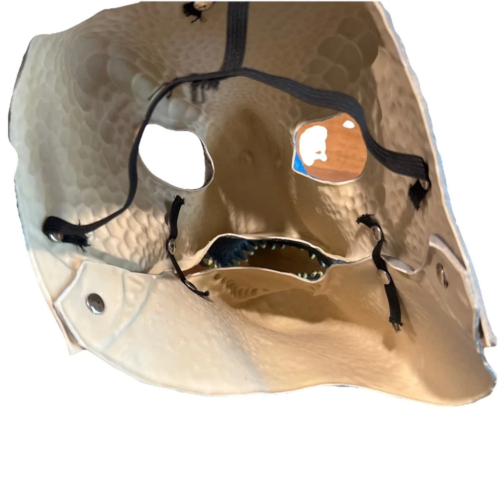 Jurassic World Velociraptor Dinosaur Mask with Moving Jaw Blue 2018 Mattel